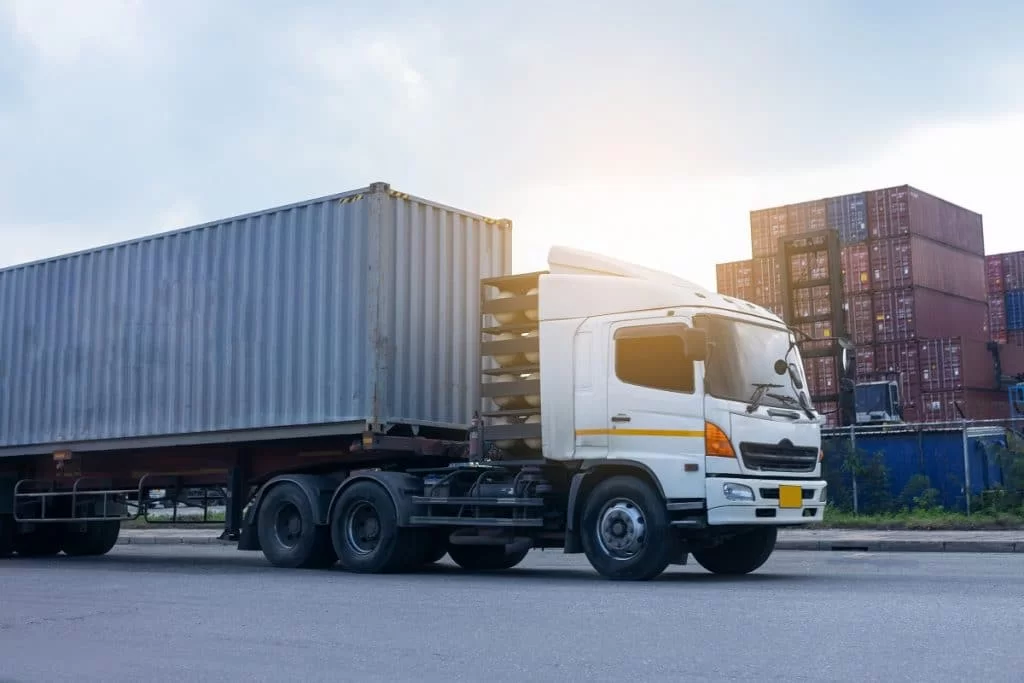 How E-Commerce is Driving the Growth of Full Truck Load Transportation in India’s Logistics Industry